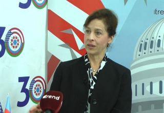 There are definite reasons to be looking at expanding capacity of Southern Gas Corridor - Laura Lochman