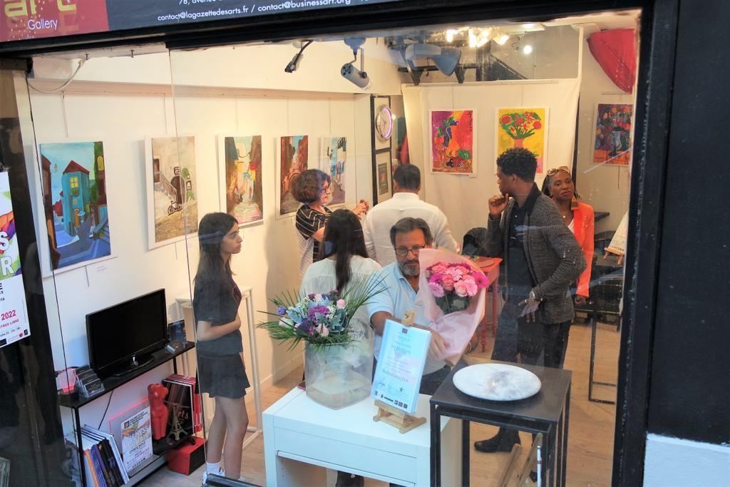 Young artists stun Parisian art lovers [PHOTO/VIDEO]