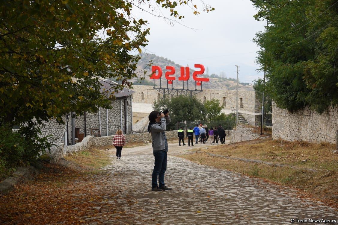 Foreigners get acquainted with consequences of Armenian vandalism in Azerbaijan's Shusha (PHOTO)