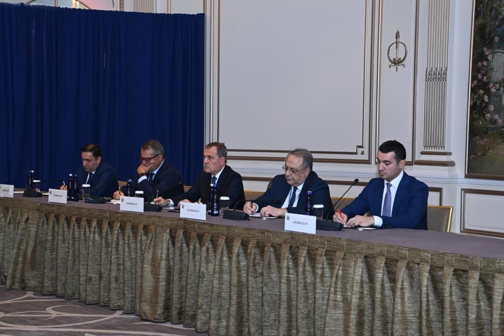 Foreign Ministers of Azerbaijan and Armenia meet in New York (PHOTO)