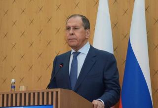 Lavrov arrives on visit in Iraq