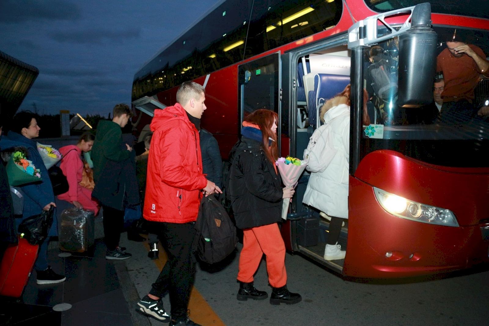 Ukrainian children, teenagers brought to Azerbaijan for rehabilitation