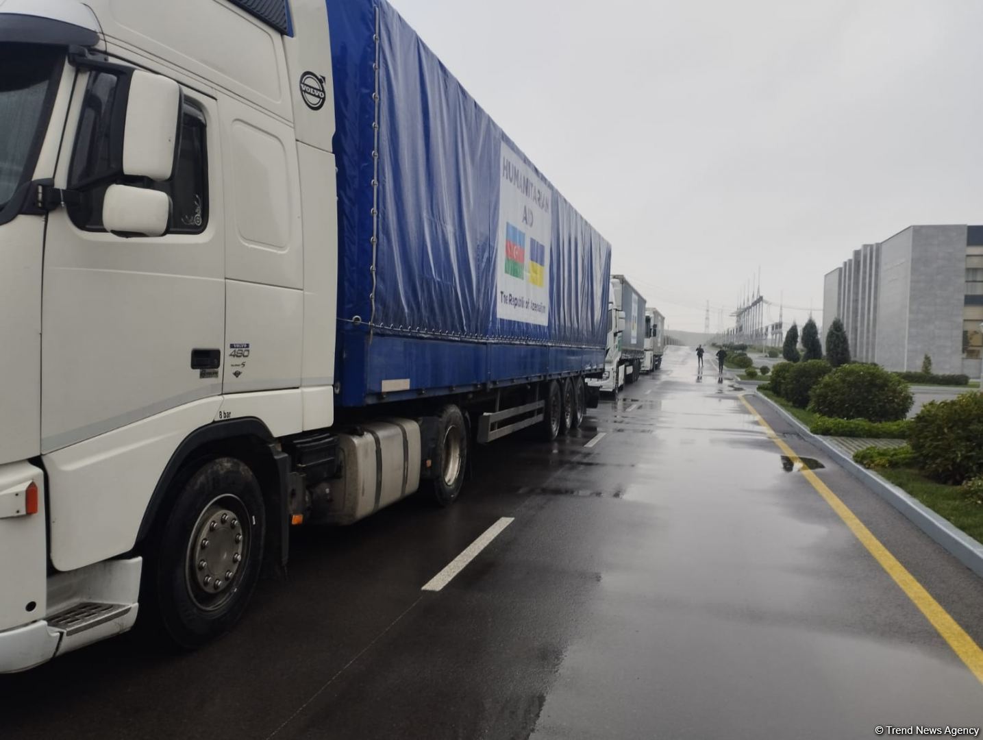 Azerbaijan sends humanitarian aid to Ukraine amid appeals for power supply