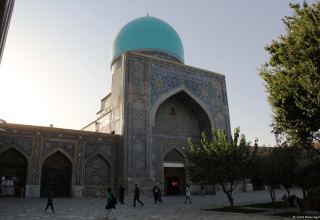 Number of Azerbaijani tourists visiting Uzbekistan almost triples in 2022