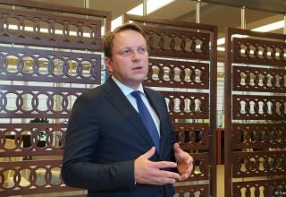 EU official due in Ankara for donors’ quake-relief conference