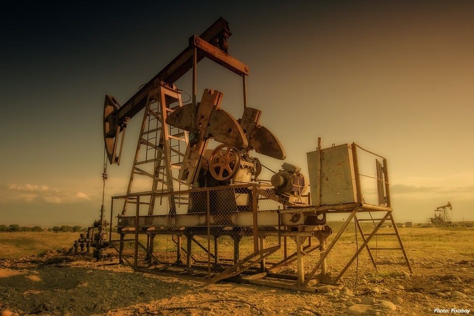 Iran's Aghajari Oil & Gas Production Company begins transporting synthesized crude oil
