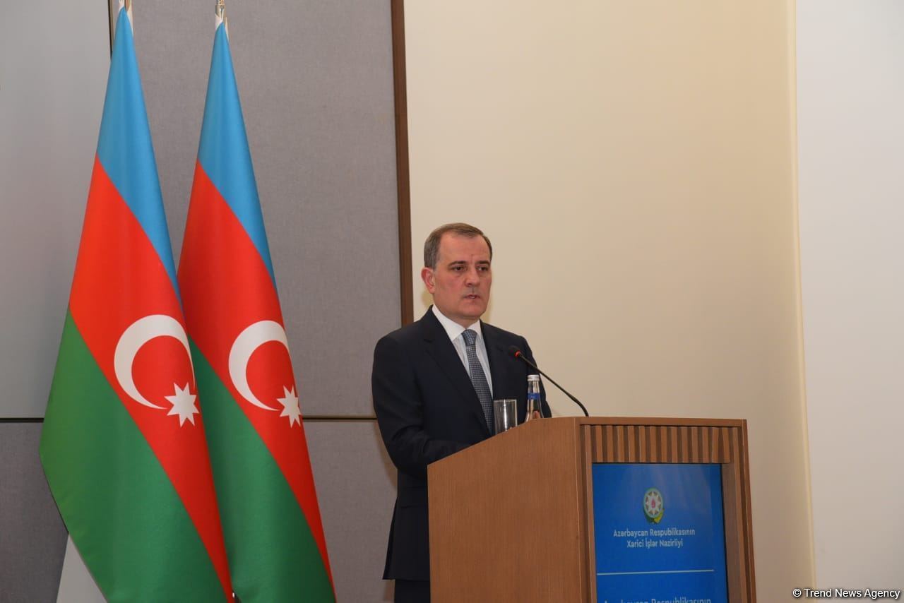 Azerbaijani FM embarks on official visit to Israel and Palestine