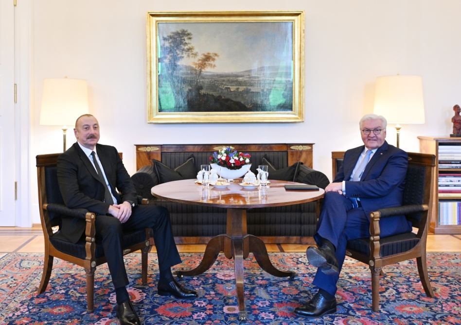 Meeting between President Ilham Aliyev and President of Germany Frank-Walter Steinmeier kicks off in Berlin