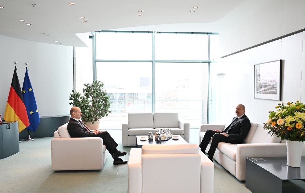 President of Azerbaijan Ilham Aliyev’s one-one-one meeting with chancellor of Germany Olaf Scholz kicks off