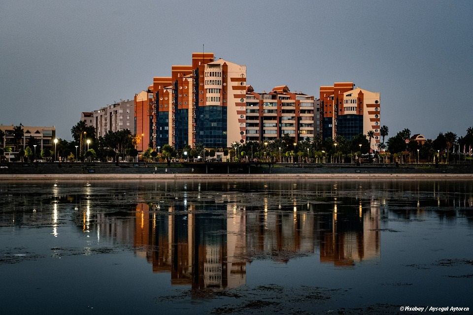 Some 200 hotels in Antalya host quake survivors