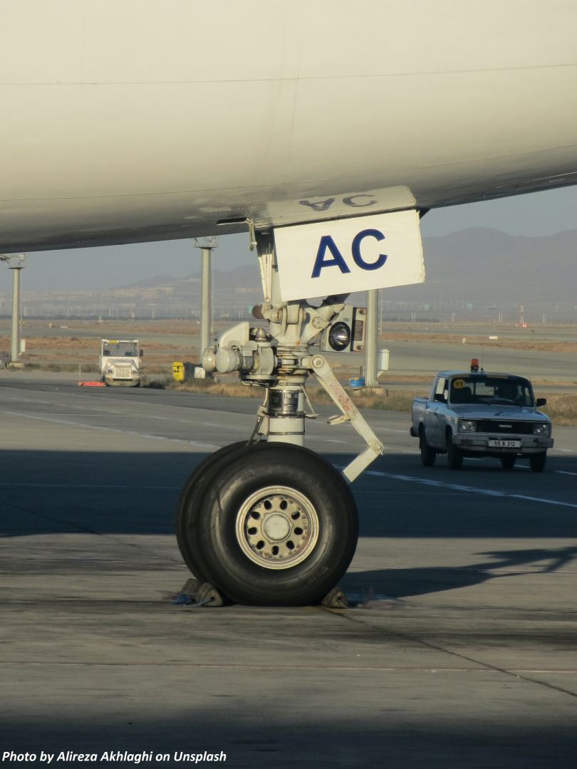Int’l passenger transportation via Iran’s airports down