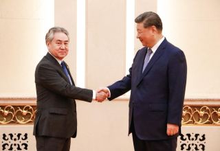 Kyrgyzstan reaffirms commitment to SCO cooperation during meeting with Xi Jinping