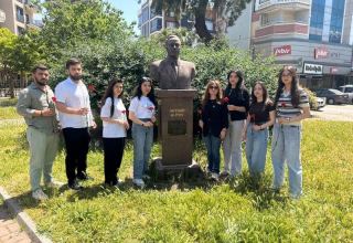 Izmir hosts tribute event for Heydar Aliyev