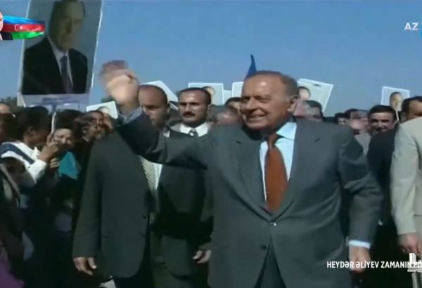 Eskishehir Azerbaijanis honor national leader