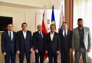 Diaspora Committee delegation meets mayor of Orhei in Moldova