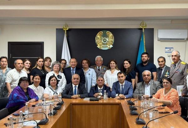 Almaty hosts roundtable on Kazakhstan-Azerbaijan friendship