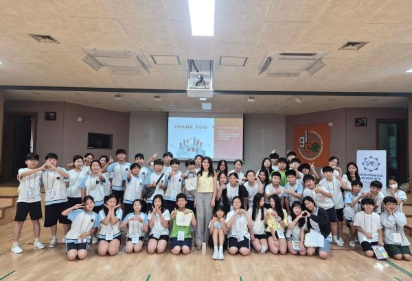 Azerbaijan promotes its culture and history to students in South Korea