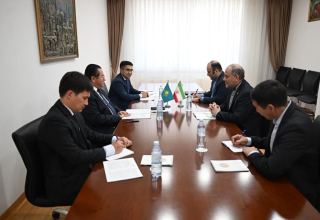 Kazakhstan and Iran discuss expanding transport ties