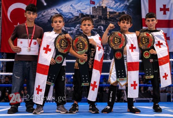 Dmanisi kickboxers shine at international tournament in Kars